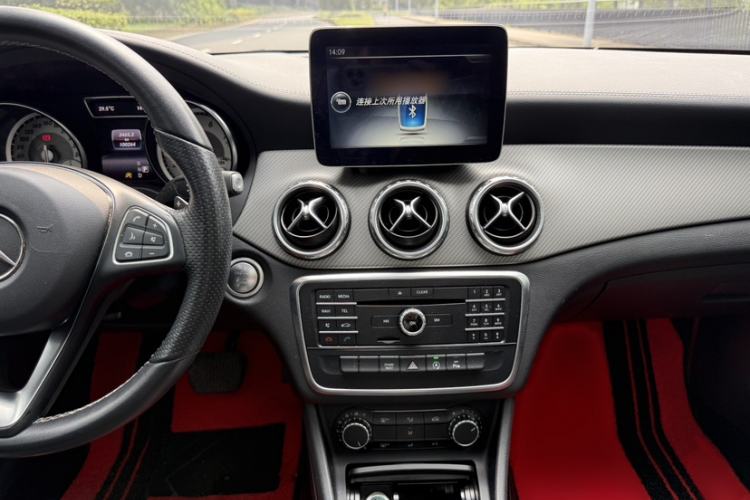 Used Mercedes-Benz GLA 2016 GLA 200 Fashion Model Interior 5