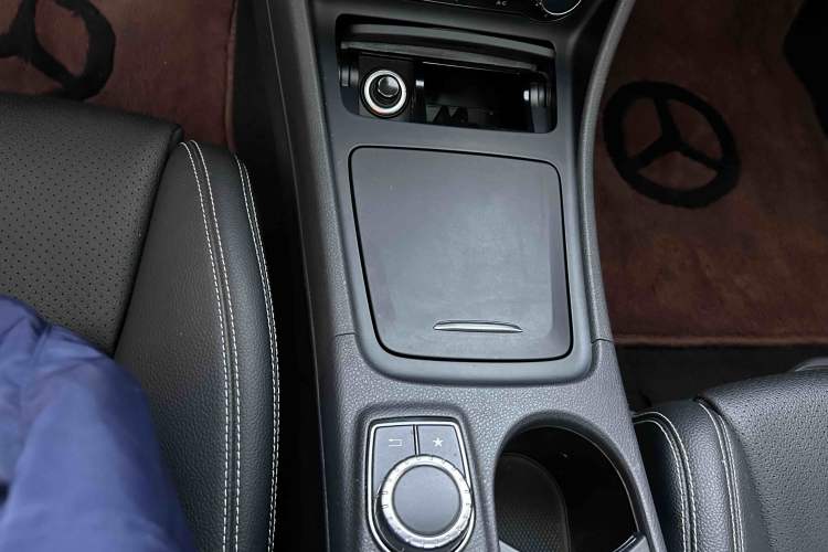 Used Mercedes-Benz GLA 2016 GLA 200 Fashion Model Interior 8