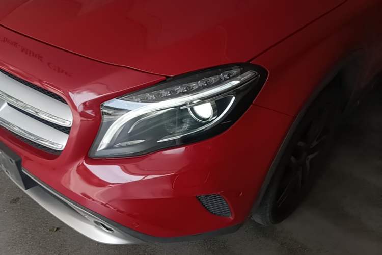 Used Mercedes-Benz GLA 2016 GLA 200 Fashion Model Left Front Headlight