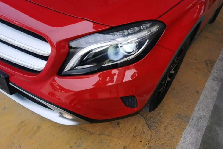 Used Mercedes-Benz GLA 2016 GLA 220 4MATIC Fashion Edition Left Front Headlight