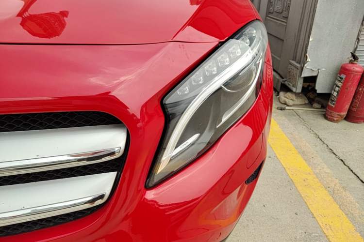 Used Mercedes-Benz GLA 2016 GLA 220 4MATIC Luxury Model Left Front Headlight