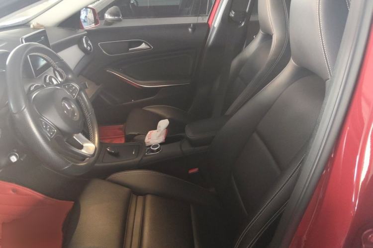 Used Mercedes-Benz GLA 2016 GLA 200 Fashion Model Left Front Seat