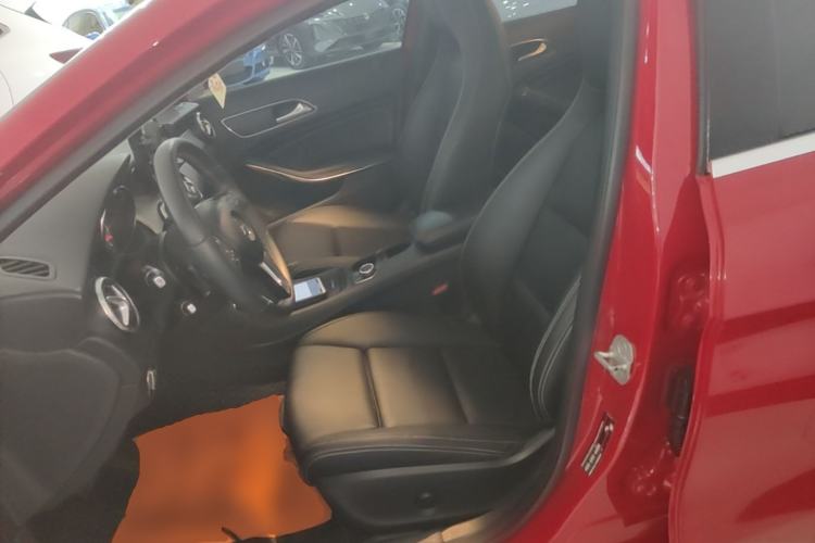 Used Mercedes-Benz GLA 2016 GLA 200 Sport Edition Left Front Seat