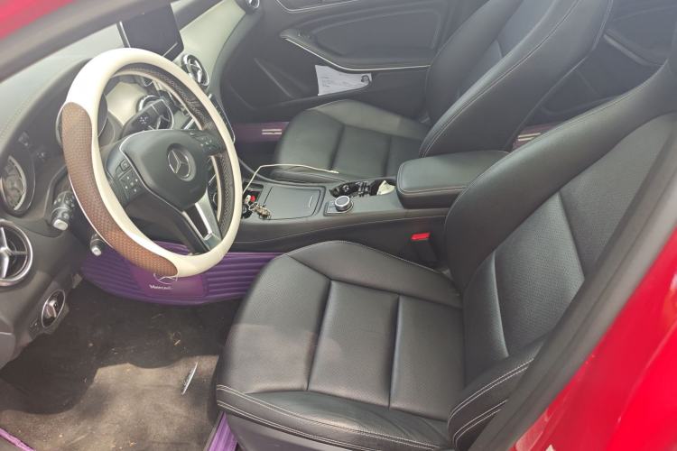 Used Mercedes-Benz GLA 2016 GLA 200 Fashion Model Left Front Seat