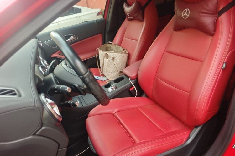 Used Mercedes-Benz GLA 2016 GLA 200 Fashion Model Left Front Seat