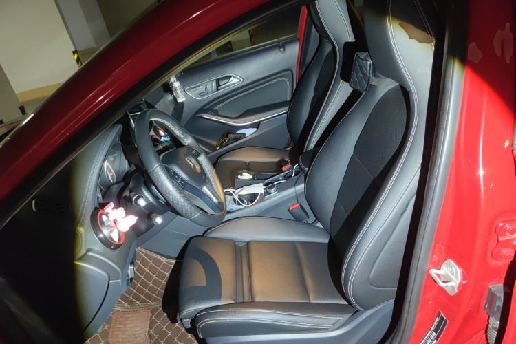 Used Mercedes-Benz GLA 2016 GLA 220 4MATIC Fashion Edition Left Front Seat