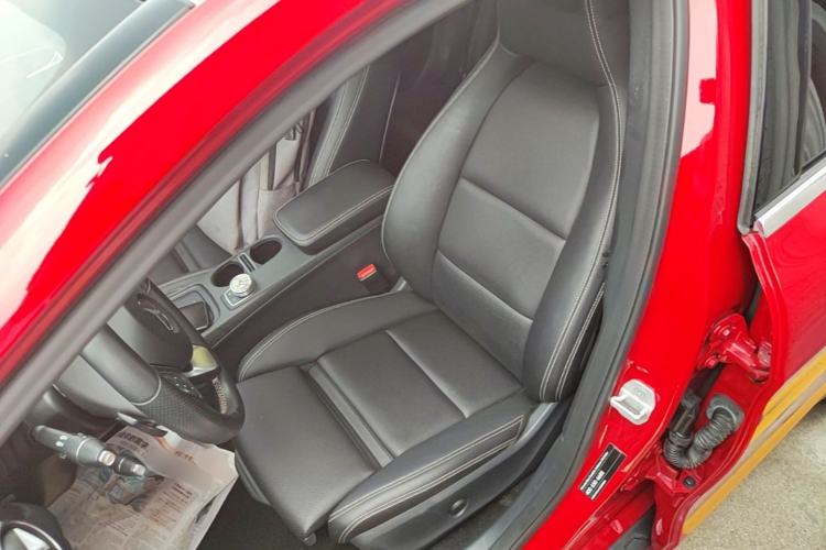 Used Mercedes-Benz GLA 2016 GLA 220 4MATIC Luxury Model Left Front Seat