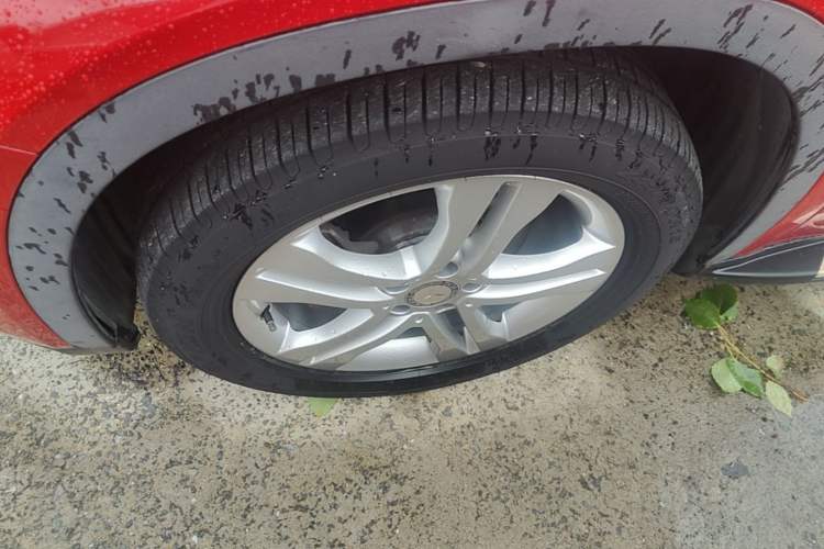 Used Mercedes-Benz GLA 2016 GLA 200 Sport Edition Left Front Wheel Hub