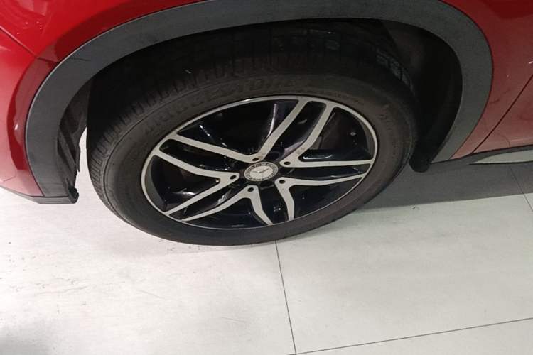 Used Mercedes-Benz GLA 2016 GLA 200 Fashion Model Left Front Wheel Hub