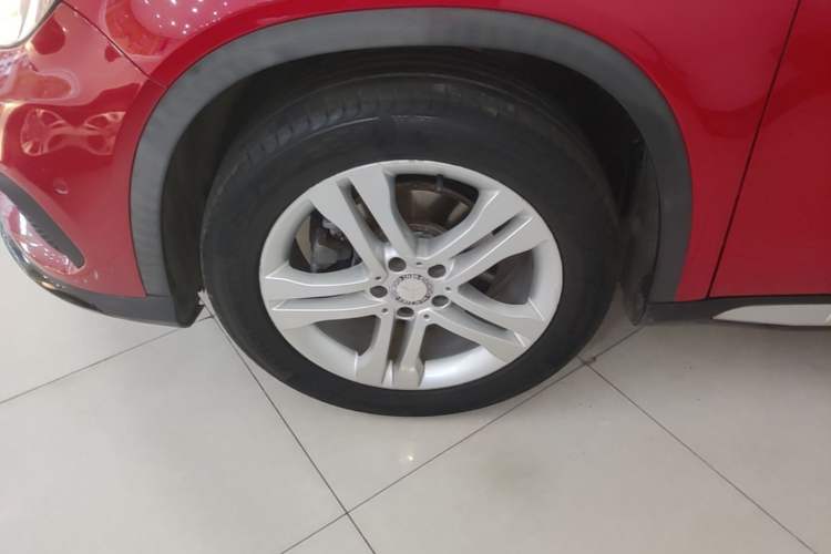 Used Mercedes-Benz GLA 2016 GLA 200 Sport Edition Left Front Wheel Hub