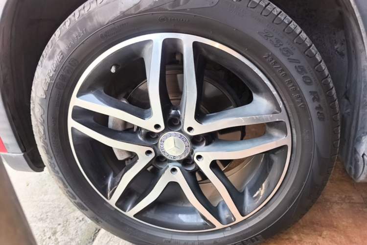 Used Mercedes-Benz GLA 2016 GLA 220 4MATIC Fashion Edition Left Front Wheel Hub