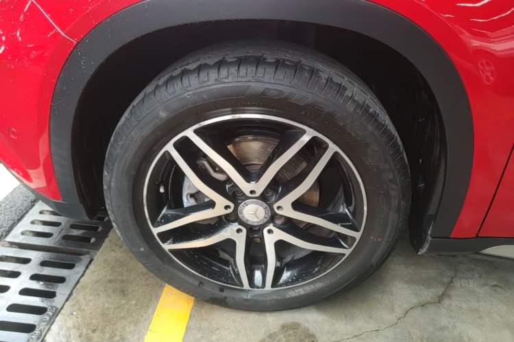 Used Mercedes-Benz GLA 2016 GLA 220 4MATIC Fashion Edition Left Front Wheel Hub