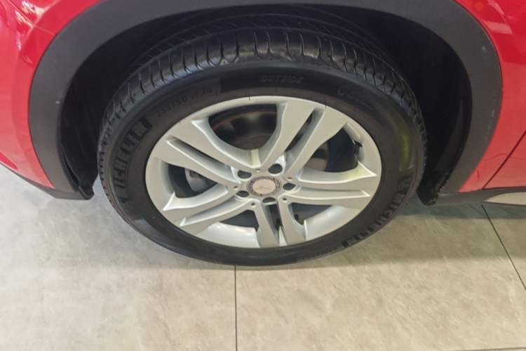Used Mercedes-Benz GLA 2016 GLA 200 Sport Edition Left Front Wheel Hub