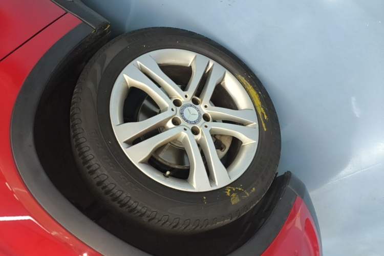 Used Mercedes-Benz GLA 2016 GLA 200 Sport Edition Left Front Wheel Hub