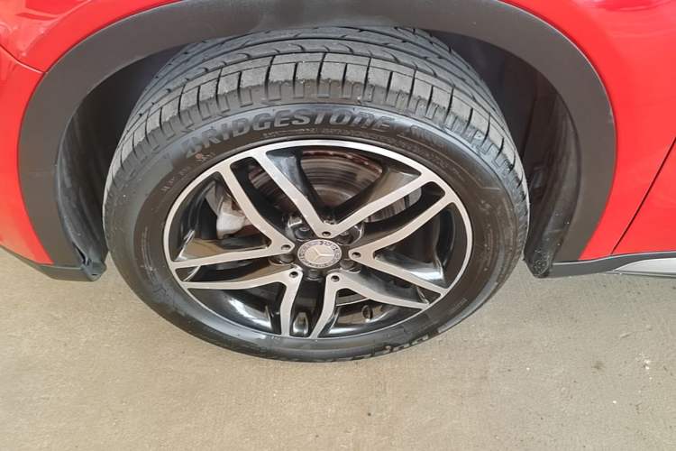 Used Mercedes-Benz GLA 2016 GLA 200 Fashion Model Left Front Wheel Hub