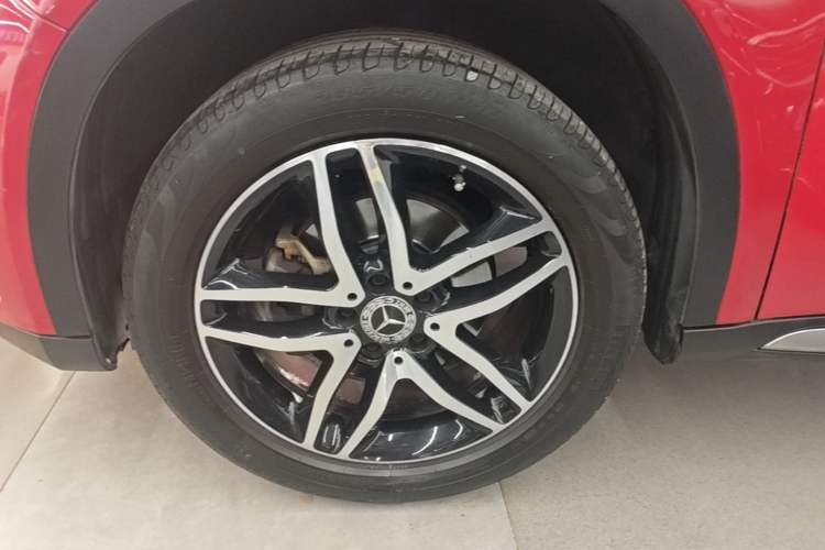 Used Mercedes-Benz GLA 2016 GLA 200 Fashion Model Left Front Wheel Hub