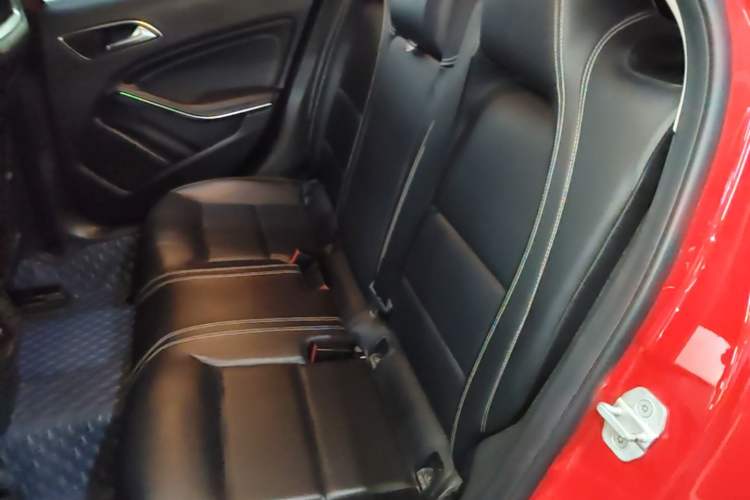 Used Mercedes-Benz GLA 2016 GLA 200 Sport Edition Left Rear Seat