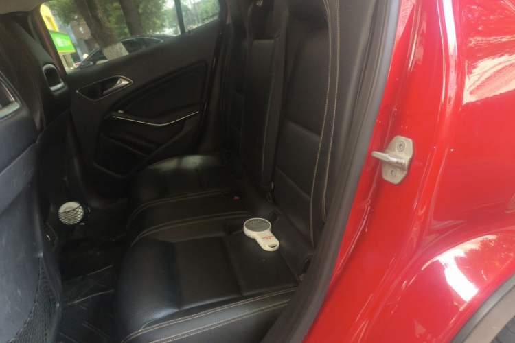 Used Mercedes-Benz GLA 2016 GLA 200 Sport Edition Left Rear Seat