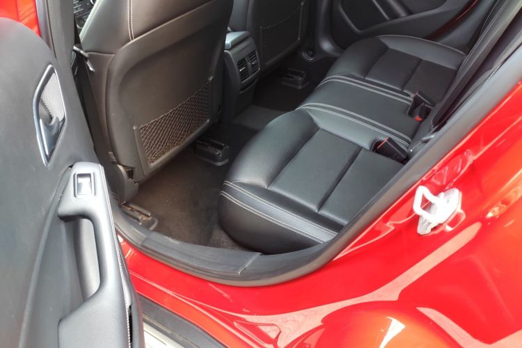 Used Mercedes-Benz GLA 2016 GLA 200 Fashion Model Left Rear Seat