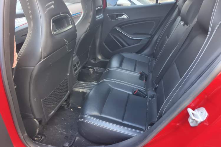 Used Mercedes-Benz GLA 2016 GLA 220 4MATIC Fashion Edition Left Rear Seat