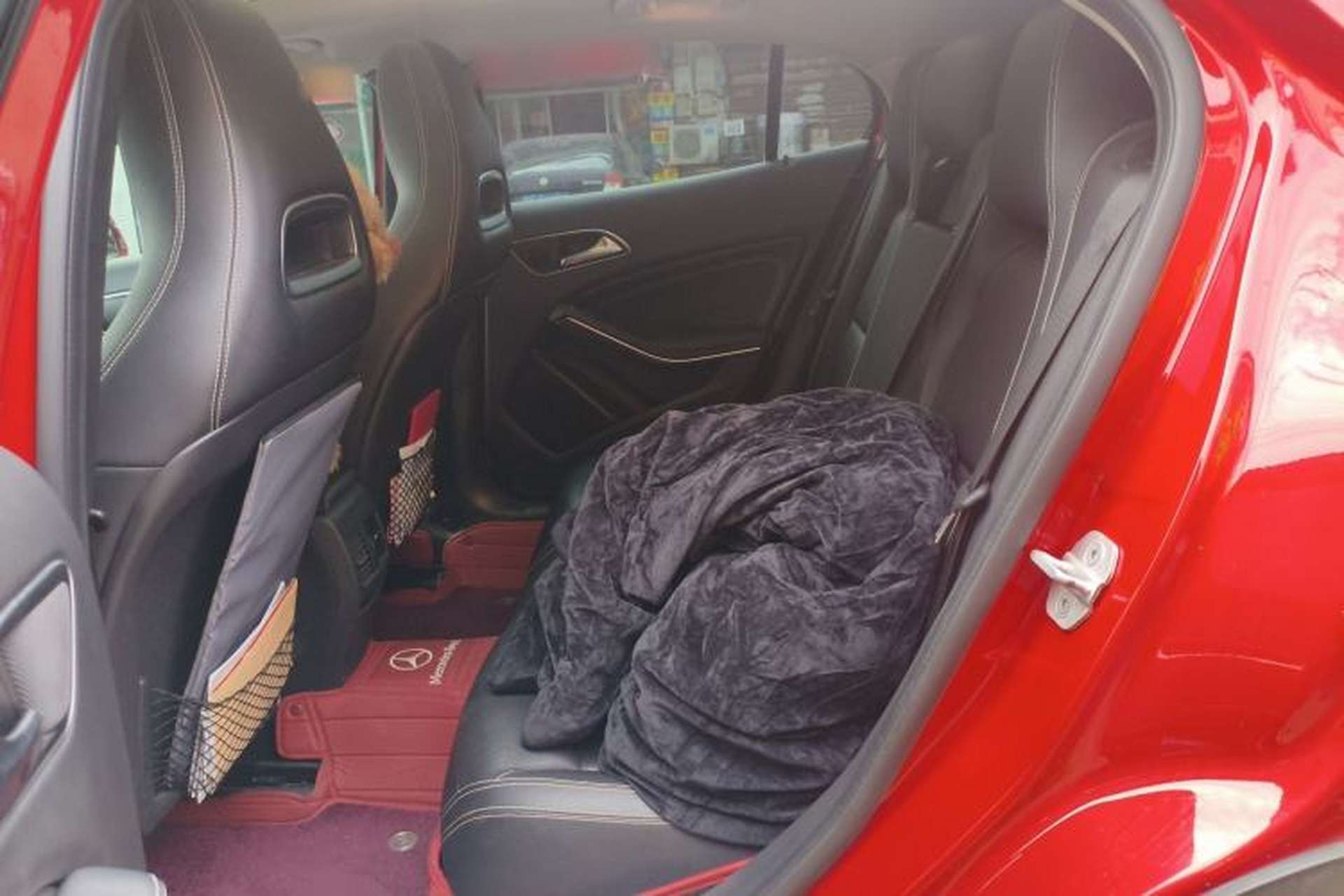 Used Mercedes-Benz GLA 2016 GLA 220 4MATIC Fashion Edition Left Rear Seat