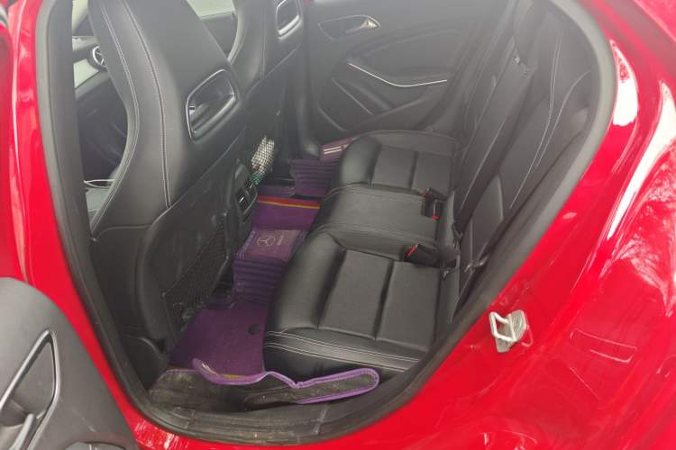 Used Mercedes-Benz GLA 2016 GLA 200 Fashion Model Left Rear Seat