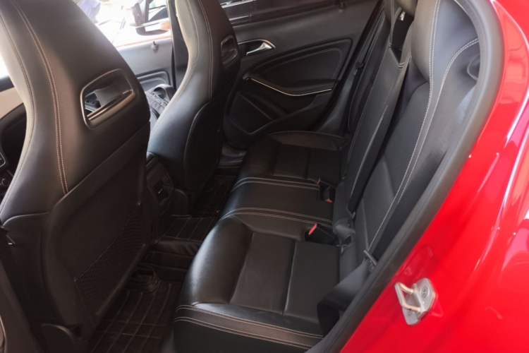 Used Mercedes-Benz GLA 2016 GLA 220 4MATIC Fashion Edition Left Rear Seat
