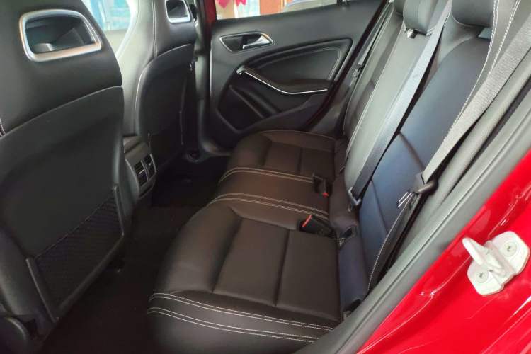 Used Mercedes-Benz GLA 2016 GLA 220 4MATIC Fashion Edition Left Rear Seat
