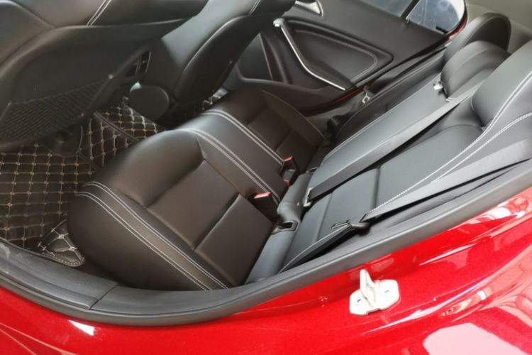 Used Mercedes-Benz GLA 2016 GLA 220 4MATIC Fashion Edition Left Rear Seat