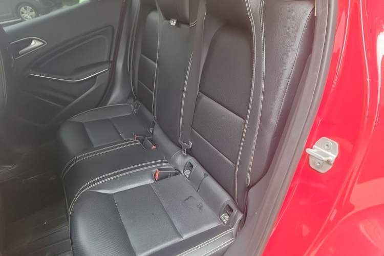 Used Mercedes-Benz GLA 2016 GLA 200 Sport Edition Left Rear Seat