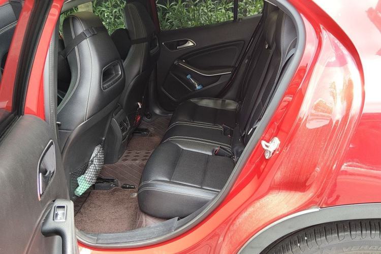 Used Mercedes-Benz GLA 2016 GLA 200 Sport Edition Left Rear Seat