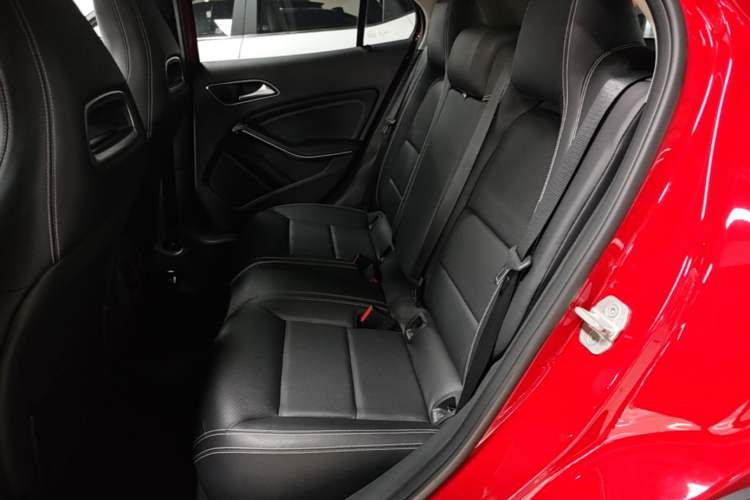 Used Mercedes-Benz GLA 2016 GLA 200 Sport Edition Left Rear Seat