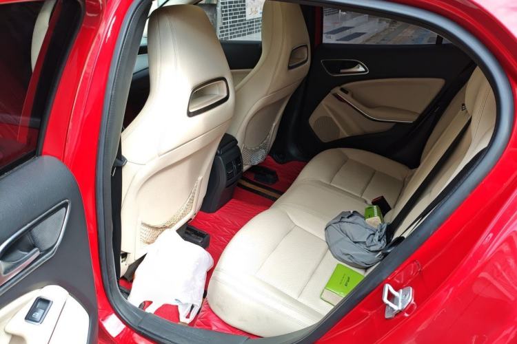 Used Mercedes-Benz GLA 2016 GLA 220 4MATIC Fashion Edition Left Rear Seat