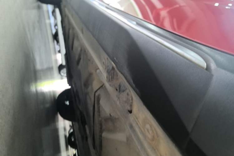 Used Mercedes-Benz GLA 2016 GLA 200 Fashion Model Left Side Sill