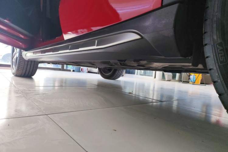 Used Mercedes-Benz GLA 2016 GLA 220 4MATIC Fashion Edition Left Side Sill