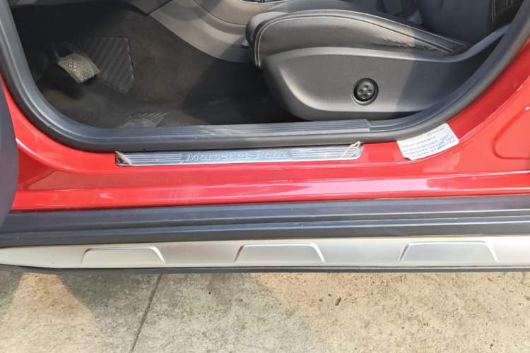 Used Mercedes-Benz GLA 2016 GLA 200 Sport Edition Left Side Sill