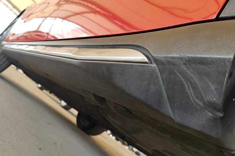 Used Mercedes-Benz GLA 2016 GLA 200 Fashion Model Left Side Sill