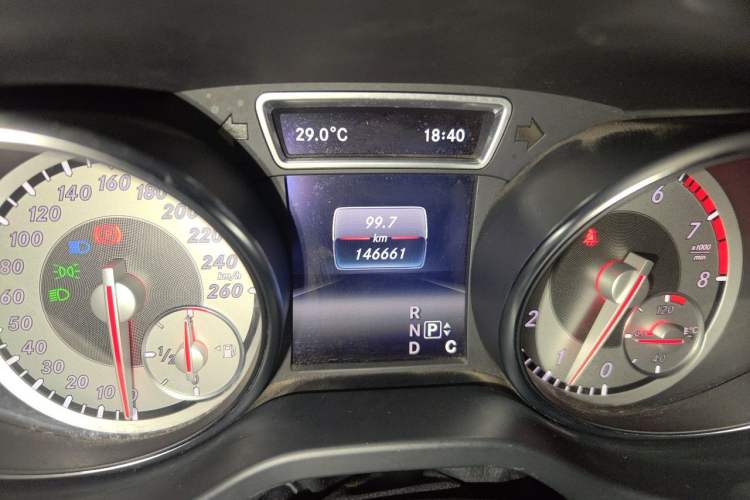 Used Mercedes-Benz GLA 2016 GLA 200 Sport Edition Odometer Close Up
