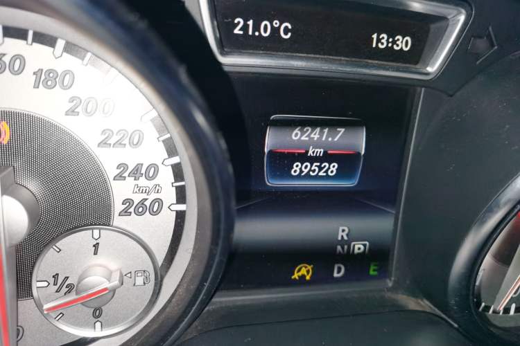 Used Mercedes-Benz GLA 2016 GLA 200 Fashion Model Odometer Close Up