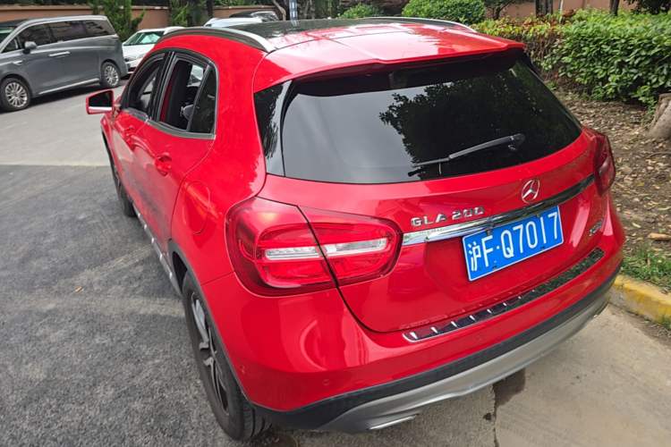 Used Mercedes-Benz GLA 2016 GLA 200 Fashion Model Rear Left 45 Deg