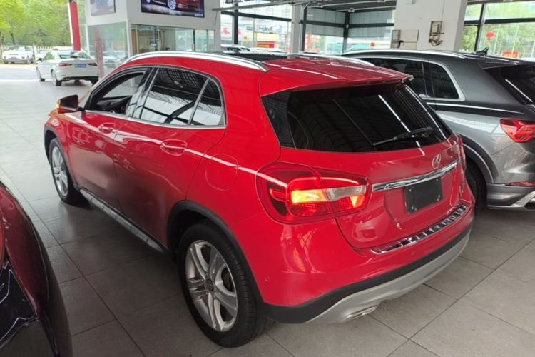 Used Mercedes-Benz GLA 2016 GLA 200 Sport Edition Rear Left 45 Deg