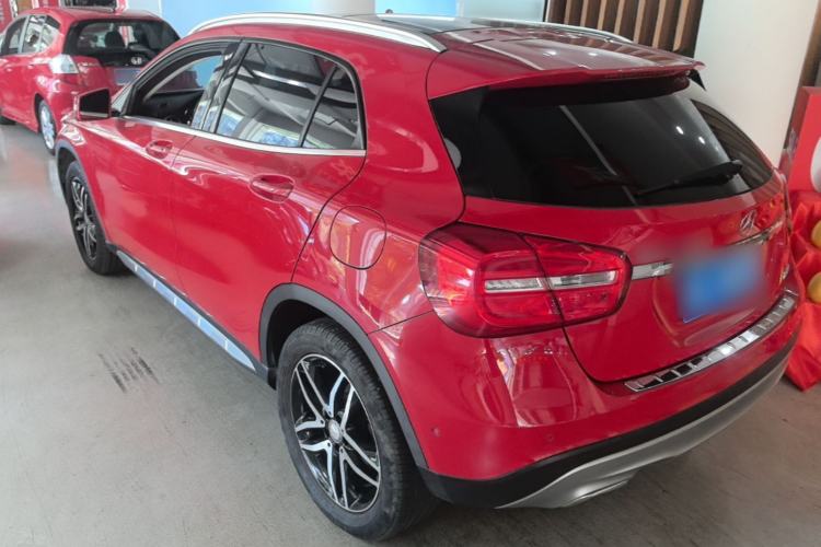 Used Mercedes-Benz GLA 2016 GLA 200 Fashion Model Rear Left 45 Deg