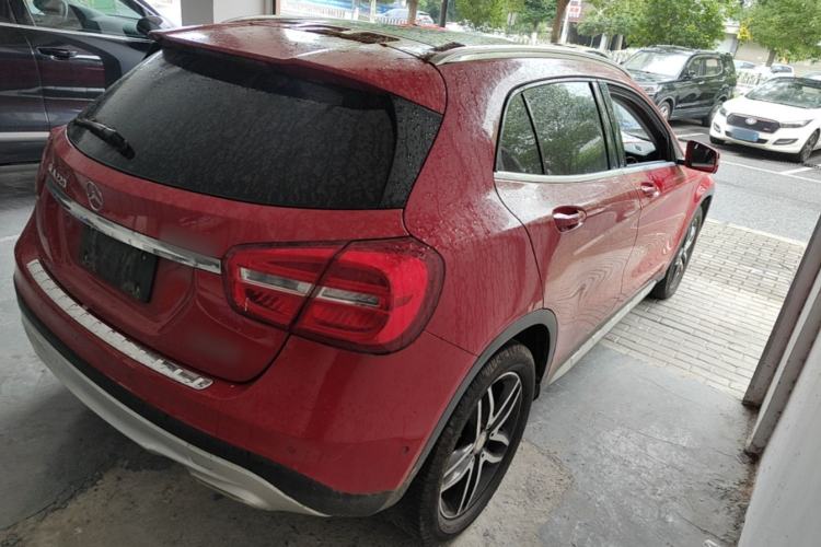 Used Mercedes-Benz GLA 2016 GLA 220 4MATIC Fashion Edition Rear Right 45 Deg