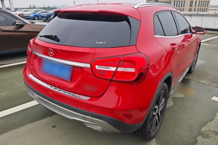 Used Mercedes-Benz GLA 2016 GLA 200 Fashion Model Rear Right 45 Deg