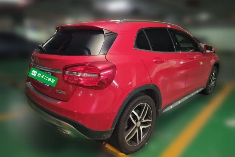 Used Mercedes-Benz GLA 2016 GLA 200 Fashion Model Rear Right 45 Deg