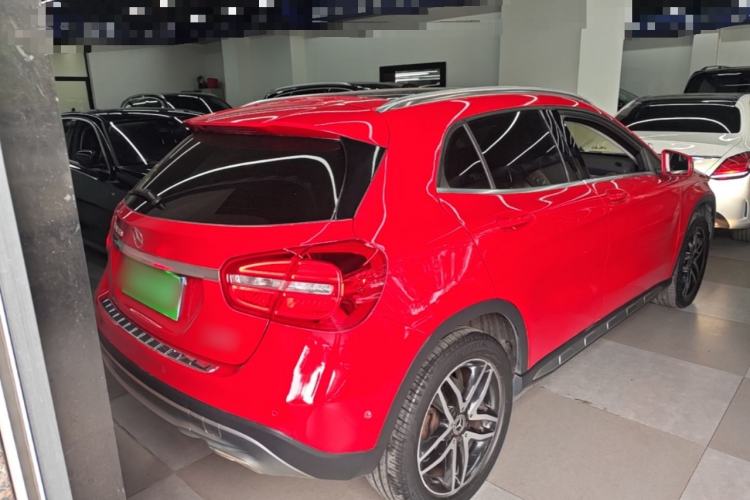 Used Mercedes-Benz GLA 2016 GLA 200 Fashion Model Rear Right 45 Deg