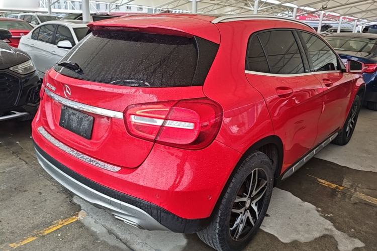 Used Mercedes-Benz GLA 2016 GLA 200 Fashion Model Rear Right 45 Deg