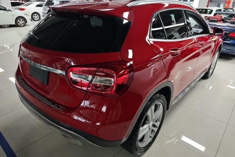 Used Mercedes-Benz GLA 2016 GLA 200 Sport Edition Rear Right 45 Deg