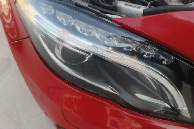 Used Mercedes-Benz GLA 2016 GLA 220 4MATIC Fashion Edition Right Front Headlight