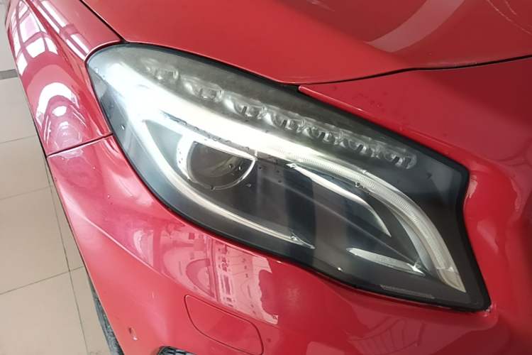 Used Mercedes-Benz GLA 2016 GLA 200 Fashion Model Right Front Headlight